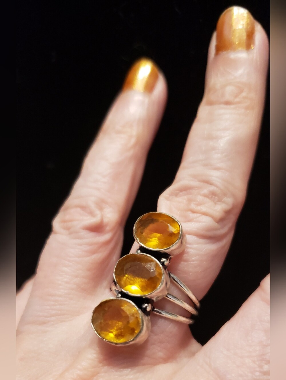 NEW 3-stone Citrine--Amber-colored Faceted Gemstones Sterling Plated Ring Sz 6.5